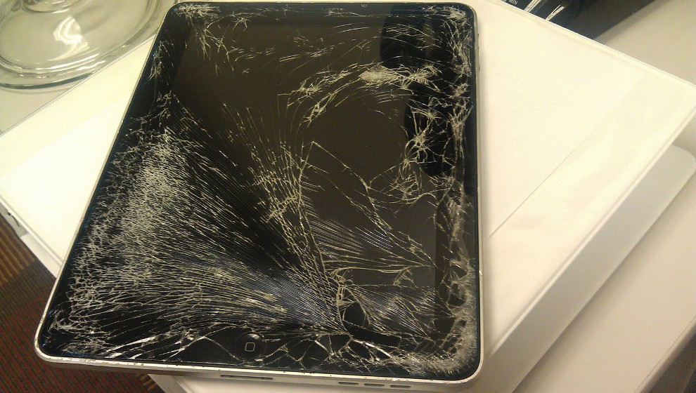 Surface Pro Reparatur schwieriger als beim Apple iPad 4